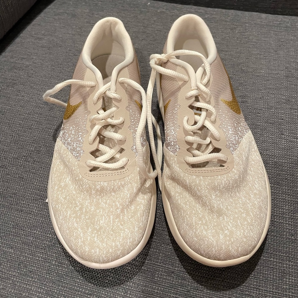 Nike Flex Contact Sneakers / Tennis Shoes - White/Gold